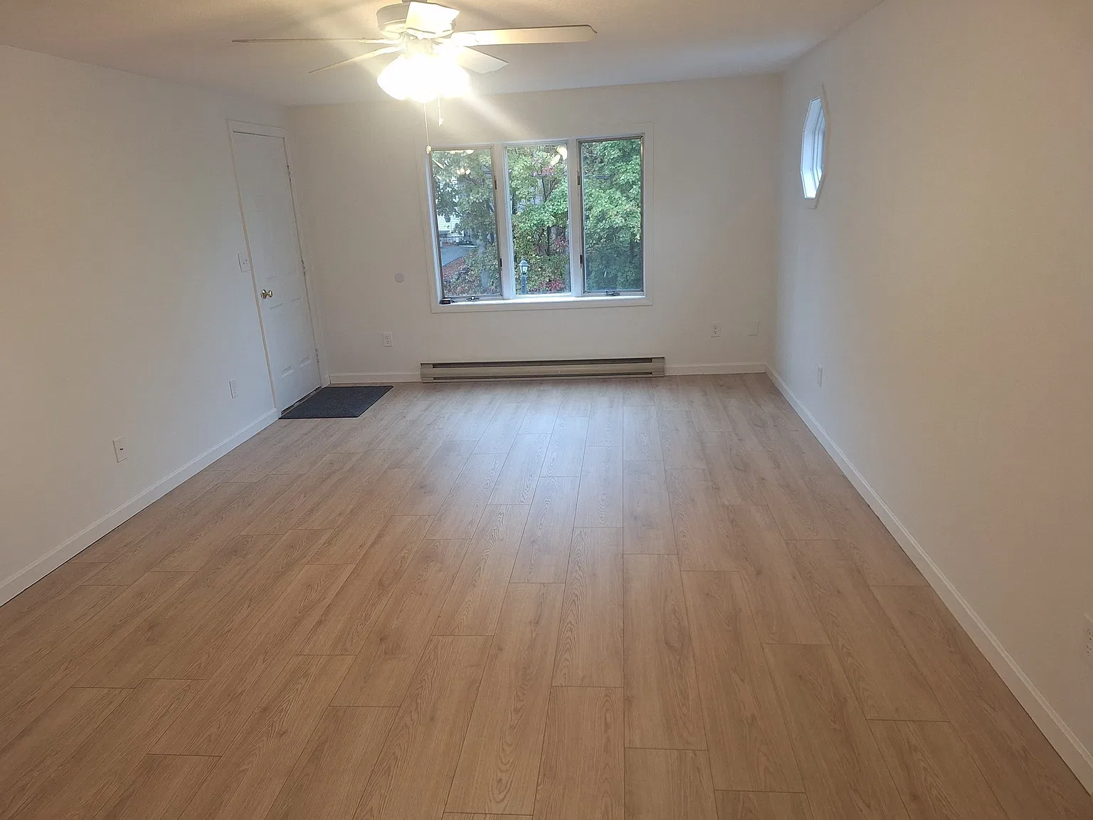 2 bed, 2.0 bath, 1100 sqft, $2,700 — Photo 4