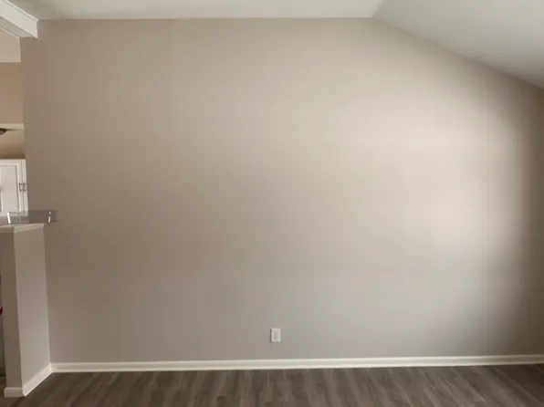 7312 Watson Ln, Louisville, KY 40272