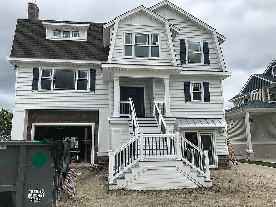 1st image of 3605 Pembroke Ln