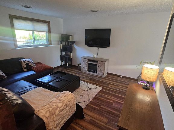 4th image of 707 N 35th St
