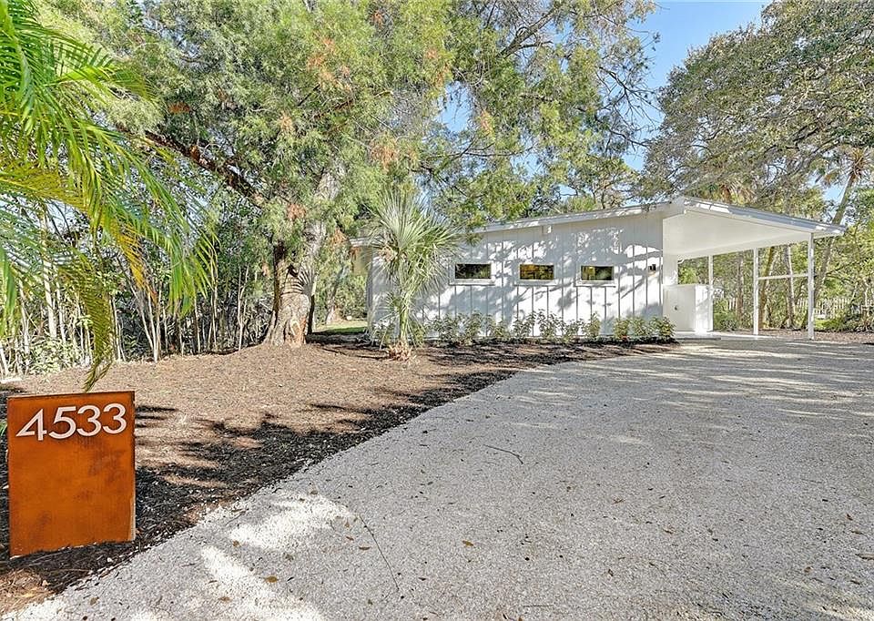 1st image of 4533 Banan Pl