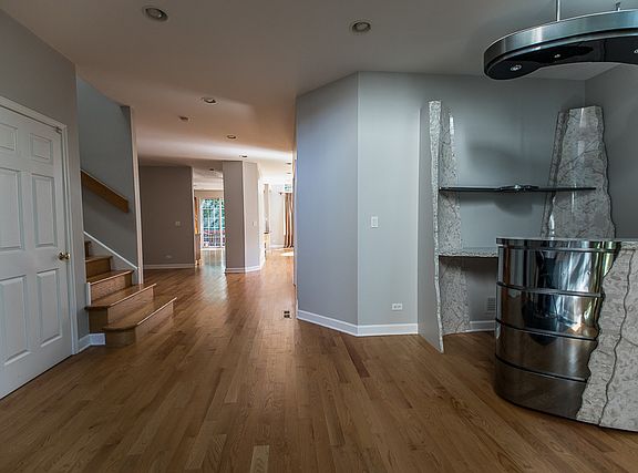 2nd image of 1833 Monroe Ave #A