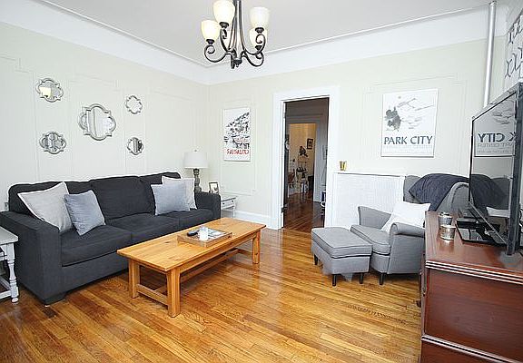 5th image of 3135 30th St #2