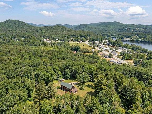 3rd image of 79 Auburn Road