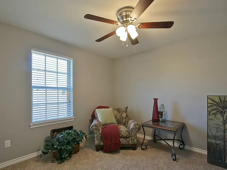 3980 Duchess Dr — Photo 10
