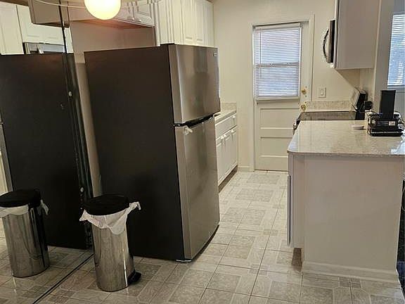4th image of 320 LAKEVIEW STREET #108