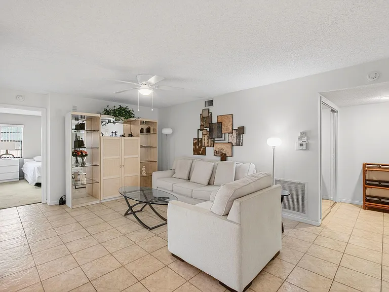 5851 Parkwalk Dr — Photo 19