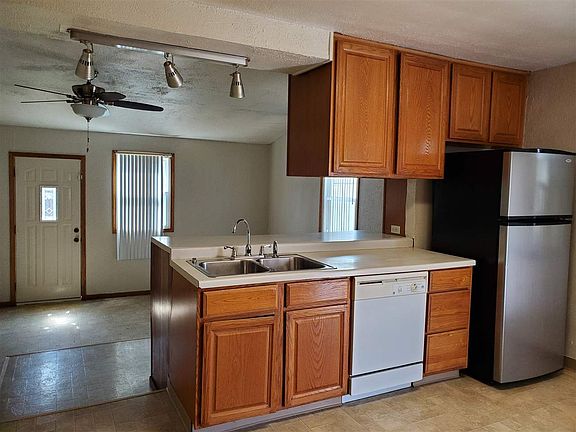 5th image of 2216 Midway Dr