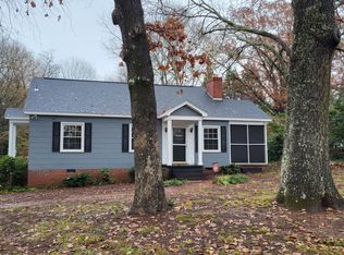 217 S Elm St, Pendleton, SC 29670