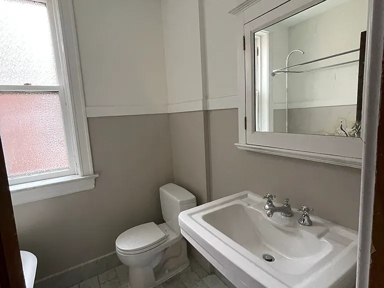 3935 Juniata St — Photo 8