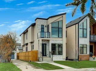 631 N 28th Ave NW, Calgary, AB T2M 2K2