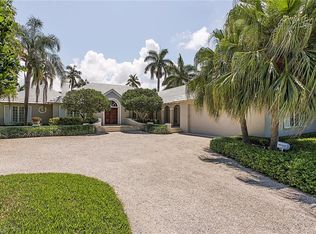 3323 Gin Ln, Naples, FL 34102