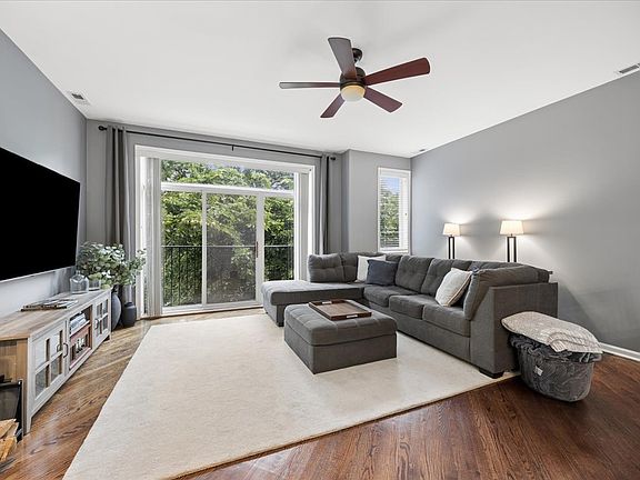 3rd image of 2724 W Cortez St #3