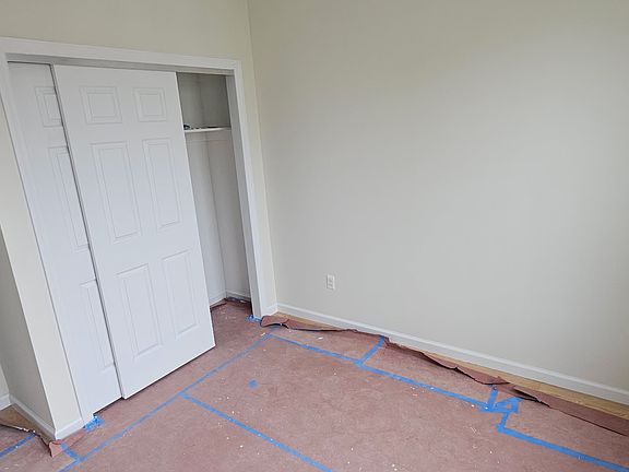 4th image of 3254 45th St APT 2