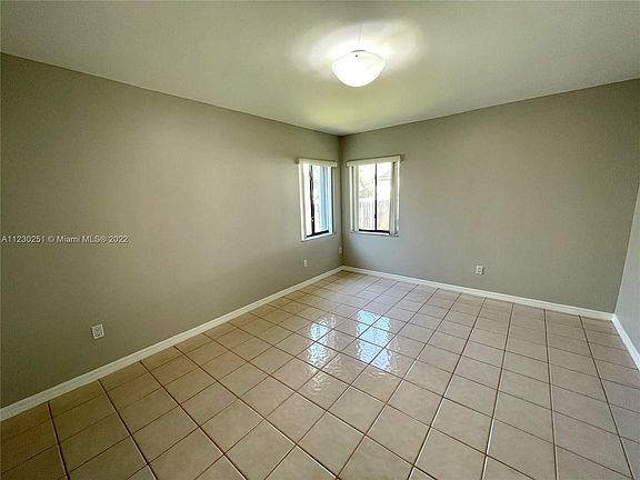 5th image of 20304 SW 79th Ct