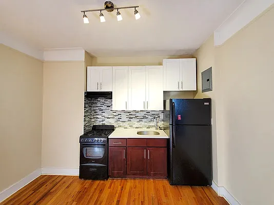 Rented by BRICK & GALO REALTY CORP | media 5