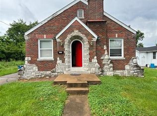 225 Coburg Dr, Saint Louis, MO