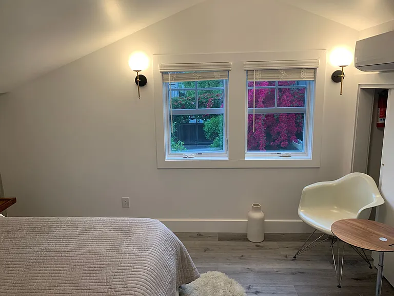 390 Euclid Ave — Photo 10