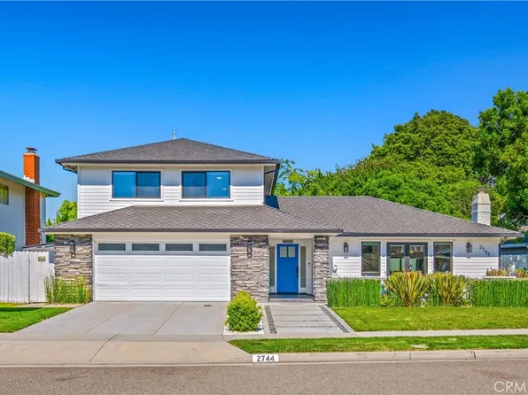 2744 Gannet Dr, Costa Mesa, CA 92626
