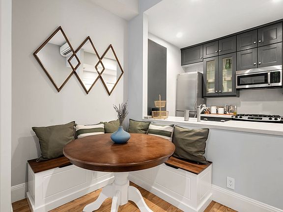 5th image of 209 W Canton St APT 3