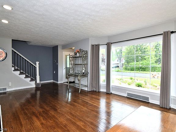 2nd image of 3214 Rumson Rd