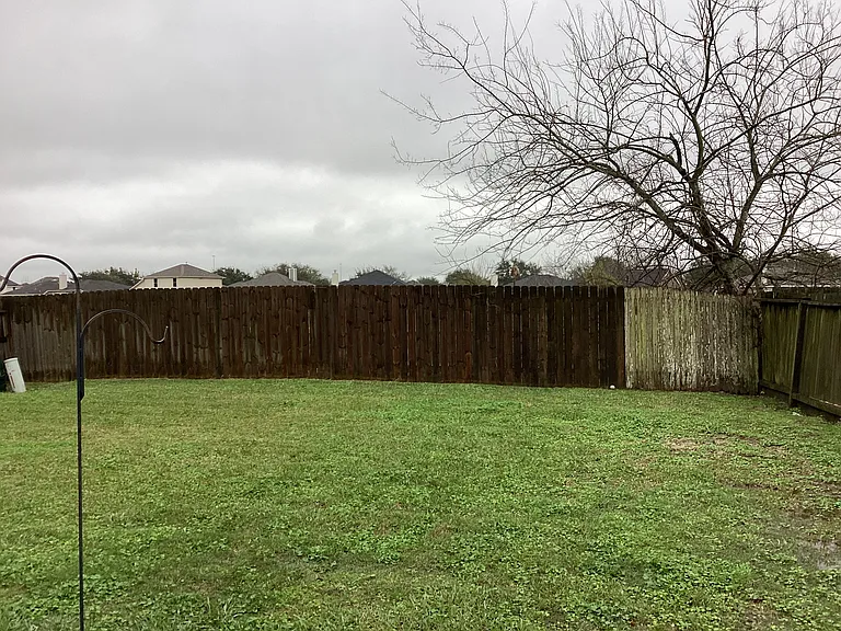 255 Crystal Isle Dr — Photo 17