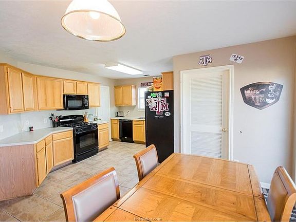 4th image of 38071 Meadow View Dr