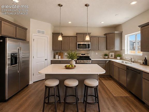 4th image of 8227 Henzlee Pl
