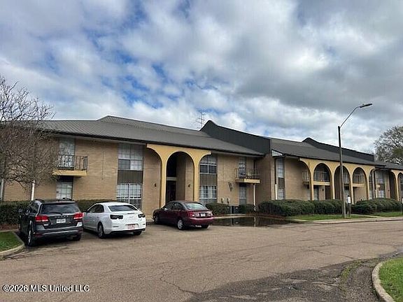 2nd image of 3150 Robinson St