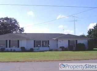 101 W Lake Trout Dr, Avon Park, FL 33825