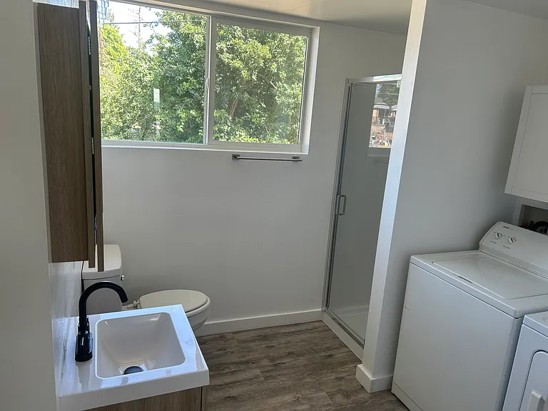 1915 E Walton Ave — Photo 10