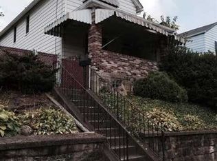 738 9th St, Pitcairn, PA 15140