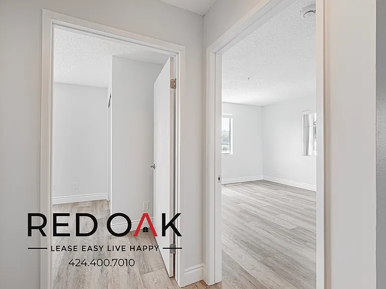 5200 Oakland St #201 — Photo 10