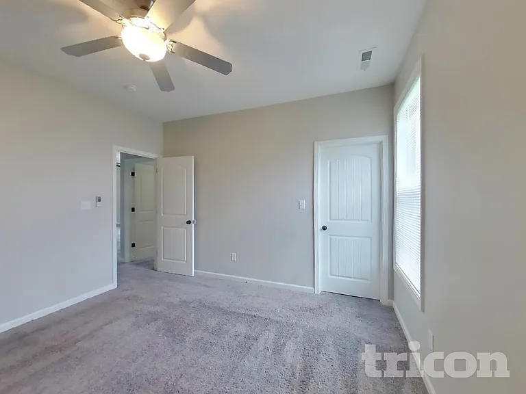 305 Gale Ct — Photo 10