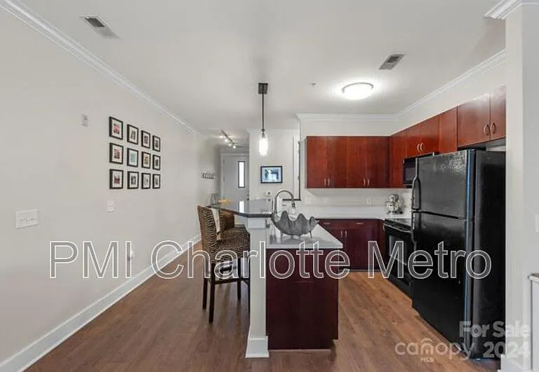 1101 W 1st St #311 — Photo 4