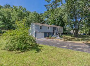 233 Hopkins Hill Rd, Coventry, RI 02816
