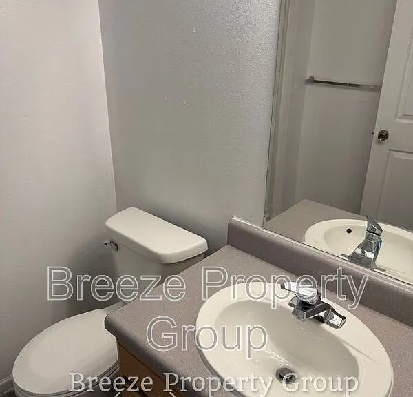 619 Hope St — Photo 9