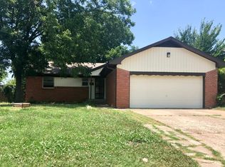 705 Juniper Ave, Midwest City, OK 73130