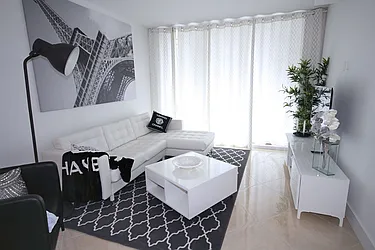 Sold by Starealty Estate LLC