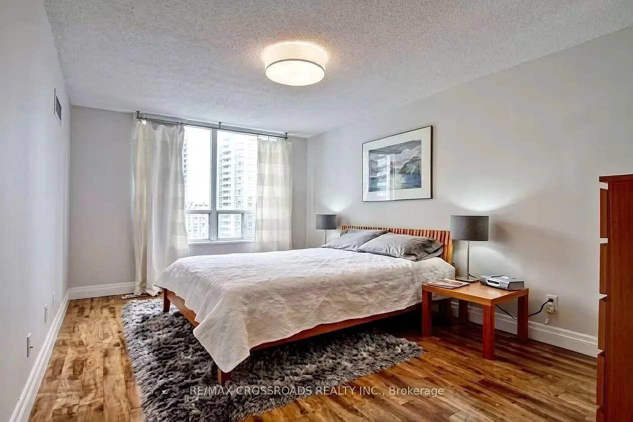 3 bed, $3,700 — Photo 4