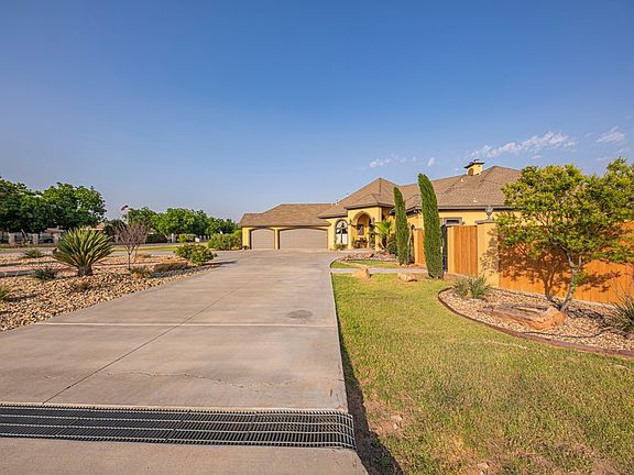 5th image of 3610 Cynthia Dr