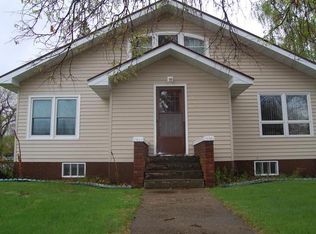 303 Mitchell Ave S, Steele, ND 58482