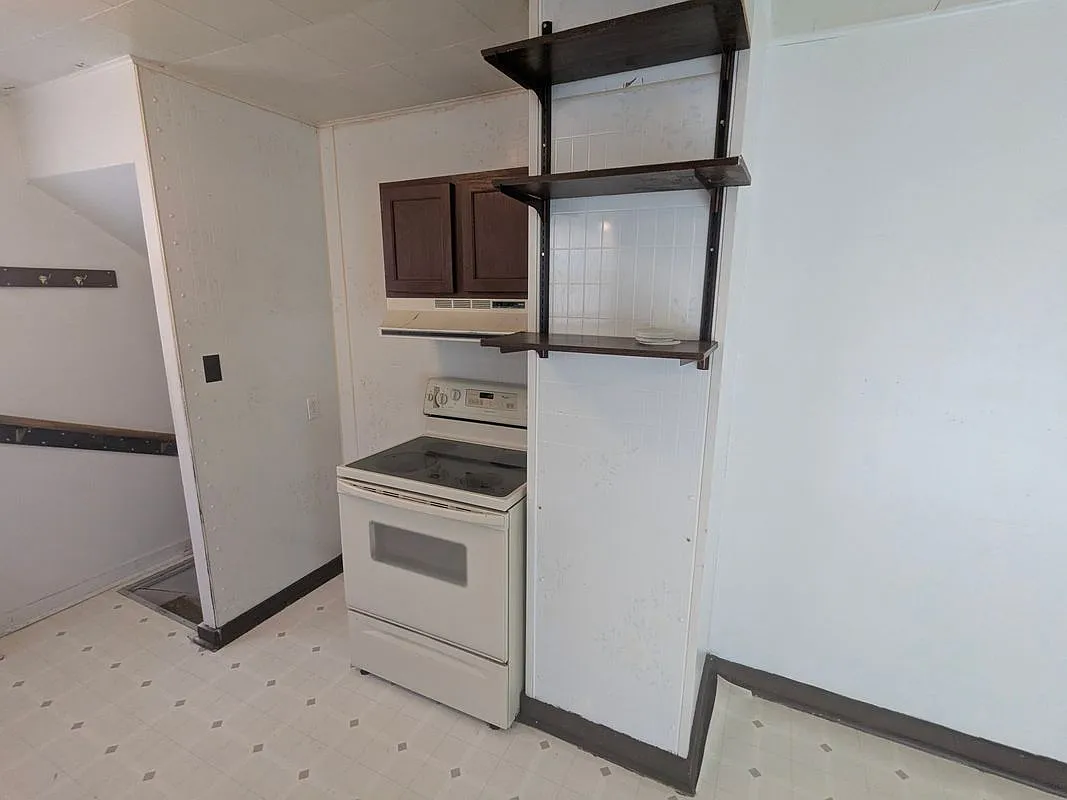 1 bed, 1.0 bath, 1460 sqft, $1,250 — Photo 3