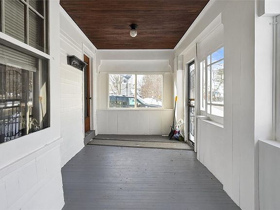 4th image of 507 Driving Park Ave