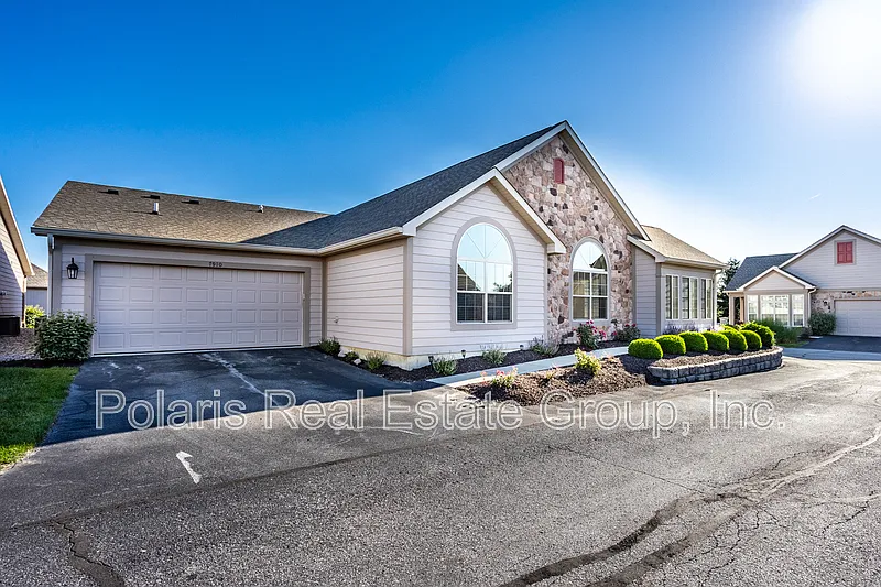 2 bed, 2.0 bath, 1856 sqft, $1,795 — Photo 3