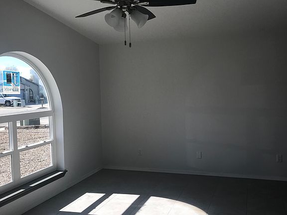 4th image of 390 Calle Don Demetrio NE