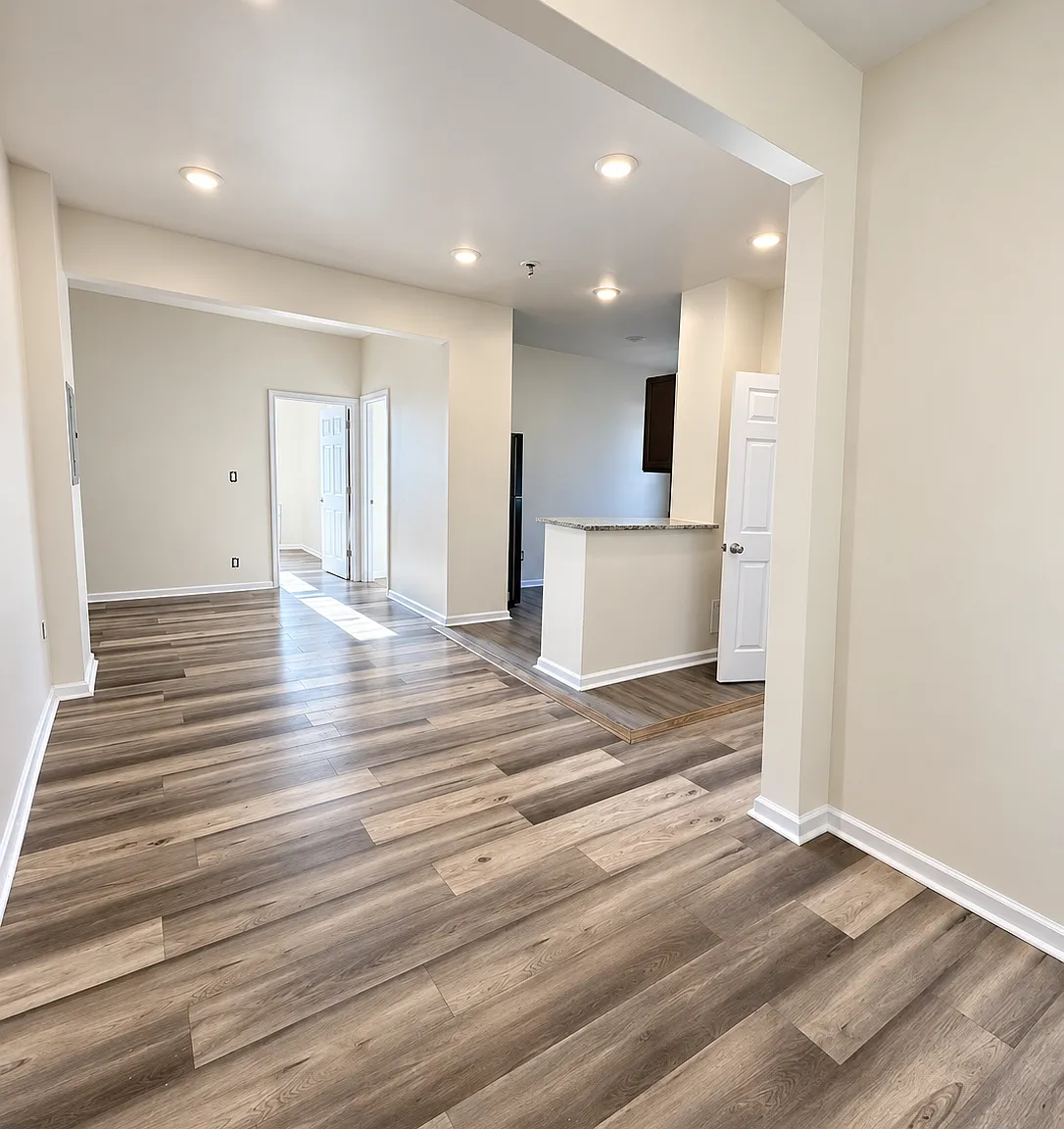 3 bed, 1500 sqft, $2,400 — Photo 1
