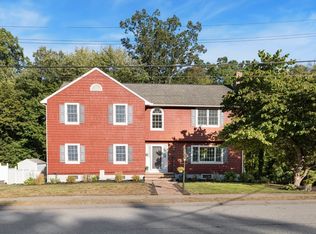 12 Thomas Rd, Lynnfield, MA 01940