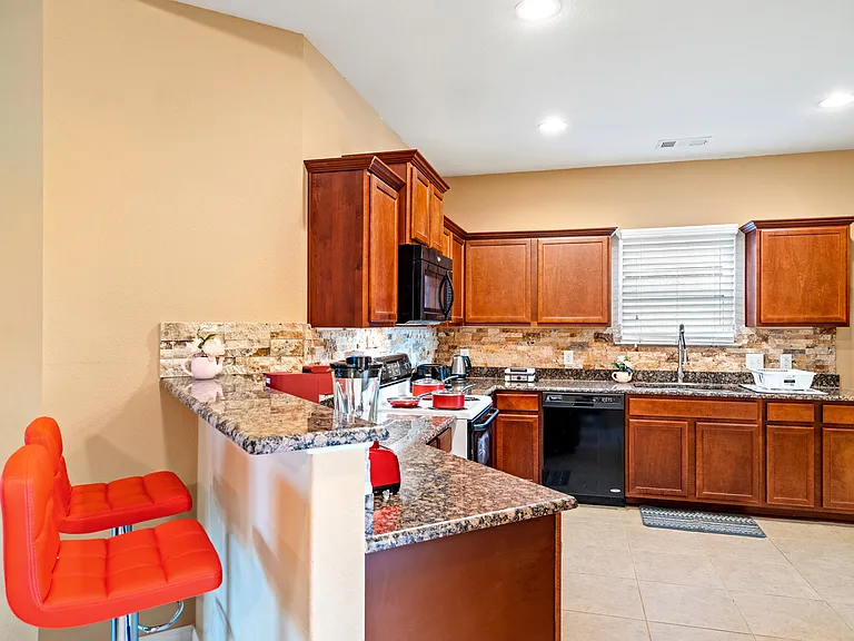 4212 Pont Du Gard Way — Photo 39