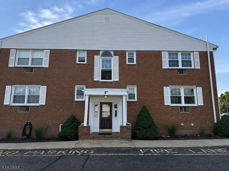 1st image of 565 Grove St #F-12